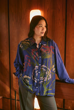 Load image into Gallery viewer, One Hundred Stars Ovsparnav PARSLEY SEED NAVY OVERSIZED SHIRT
