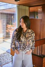 Load image into Gallery viewer, One Hundred Stars Tpbsuscha PUSSY BOW BLOUSE
