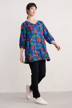 Load image into Gallery viewer, Seasalt B-Wm30526-34880 Loganberry Tunic Floral Cutout Mix
