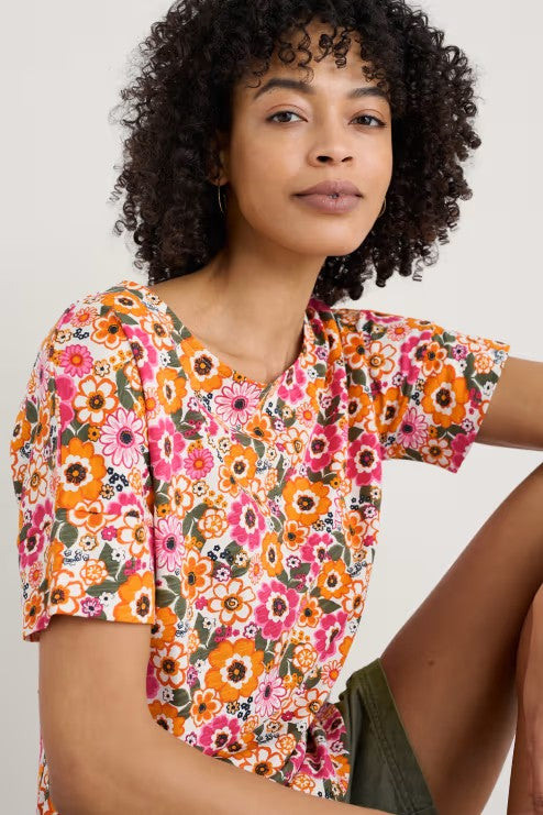 Seasalt B-Wm38023-35419 Bryher View T-Shirt Retro Daisies Chalk