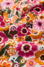 Load image into Gallery viewer, Seasalt B-Wm38023-35419 Bryher View T-Shirt Retro Daisies Chalk

