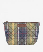 Load image into Gallery viewer, Barbour Lac0271 Barbour Quilt Washbag
