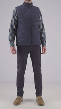 Load and play video in Gallery viewer, Barbour FINCHLEY GILET
