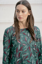 Load image into Gallery viewer, Trethias Island Dress Trailing Leaves Thicket
