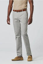 Load image into Gallery viewer, Soft twill summer chino
