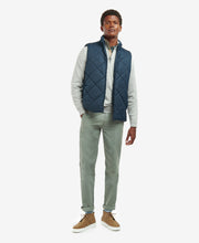 Load image into Gallery viewer, Barbour FINCHLEY GILET
